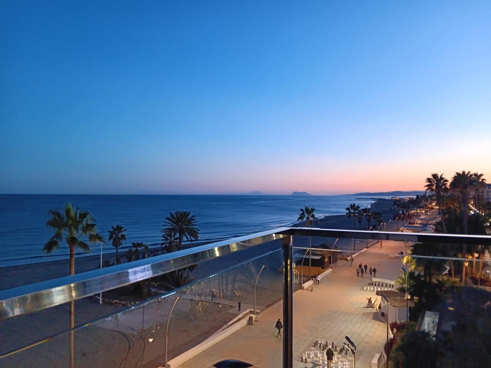 Alojamiento Iberia Playa Estepona Dış mekan fotoğraf