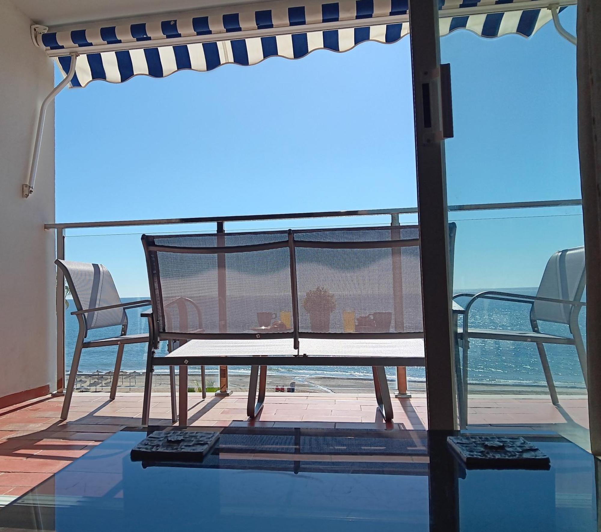Alojamiento Iberia Playa Estepona Dış mekan fotoğraf